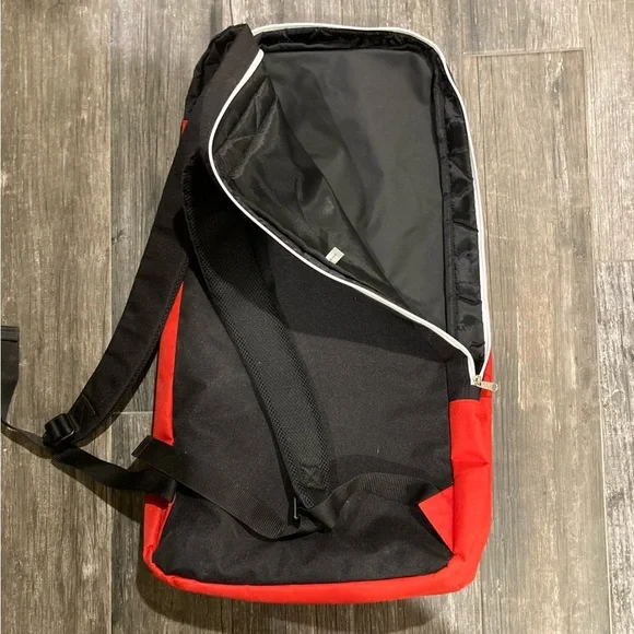 Yonex Tennis PickleBall Backpack Racket Bag LIKE NEW! - Picture 3 of 8